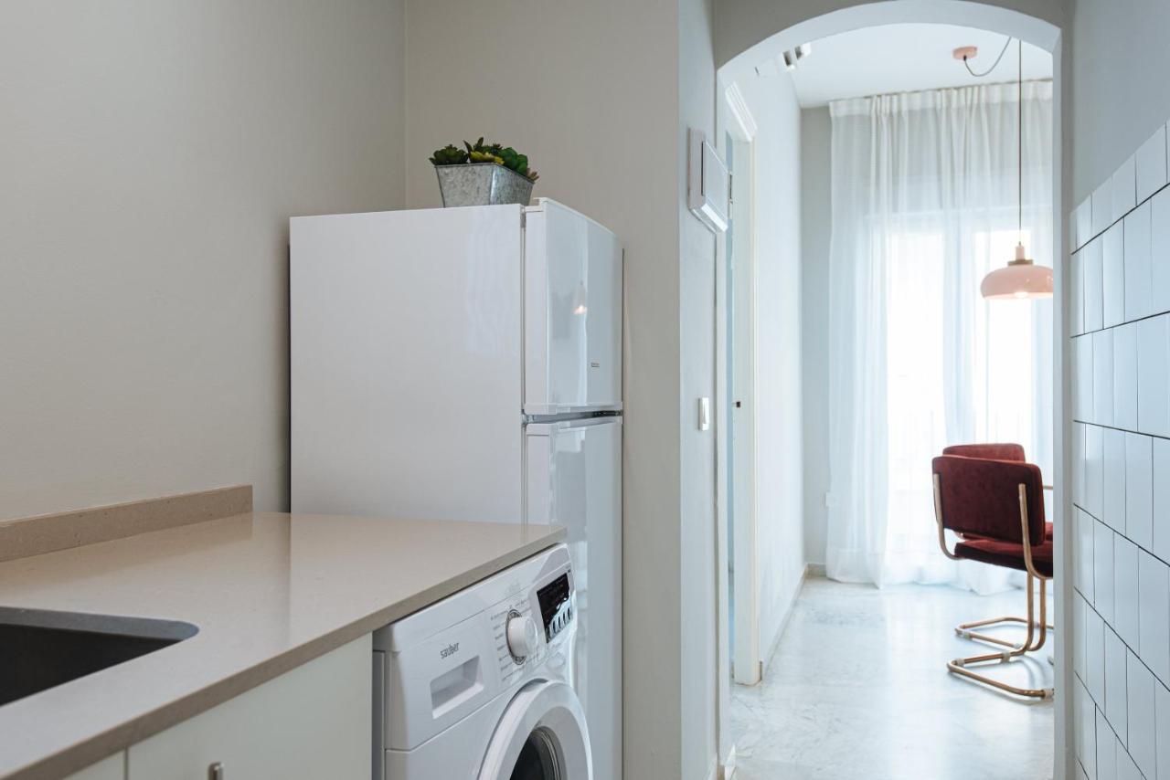 Guadalquivir Terrace Suite Apartments Sevilla Bagian luar foto