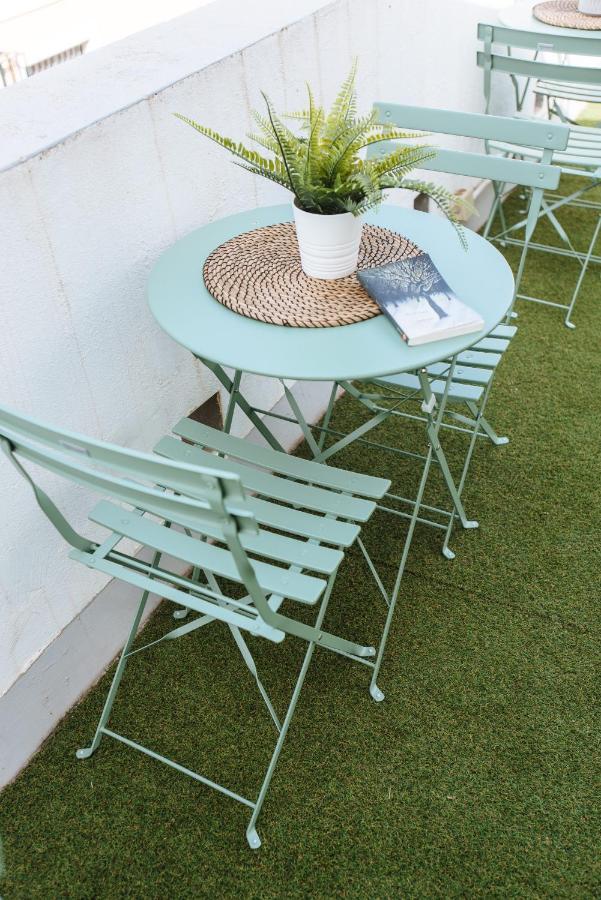Guadalquivir Terrace Suite Apartments Sevilla Bagian luar foto